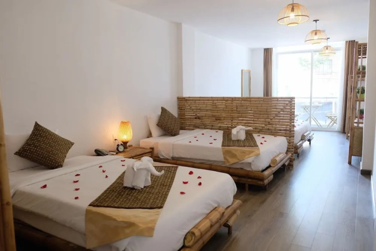 Quadruple Suite with balcony