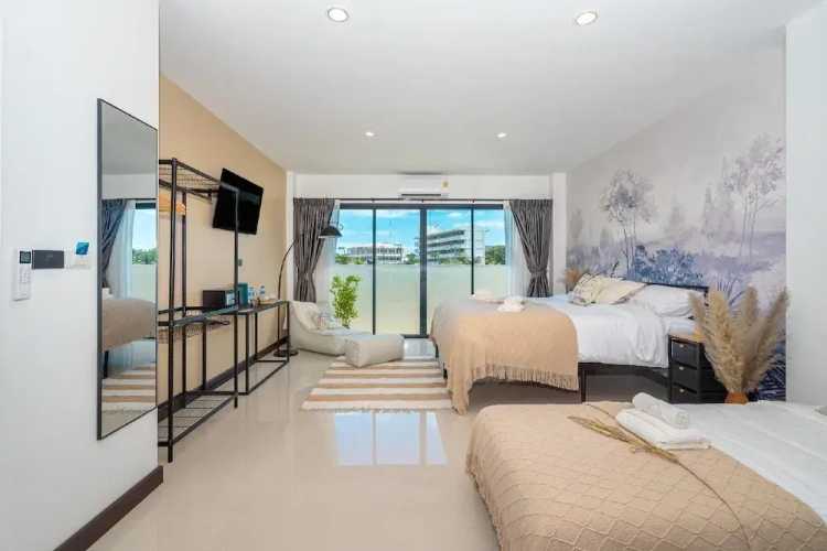 Standard Triple Family room