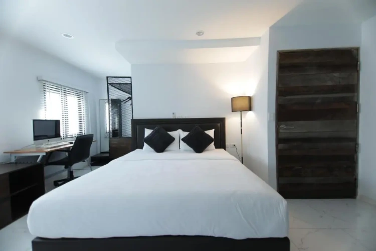 Deluxe Family Suite