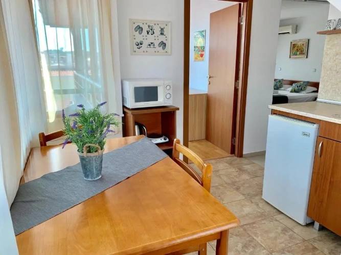 1 Bedroom Apartment