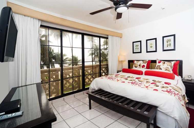 Coral Costa Caribe Beach Resort photo 8