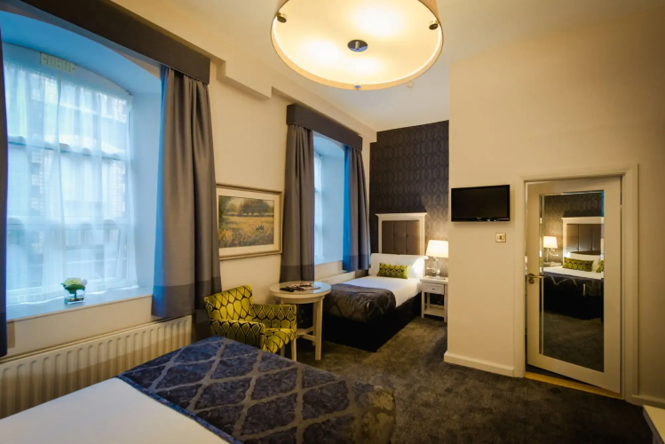 Isaacs Hotel Cork City