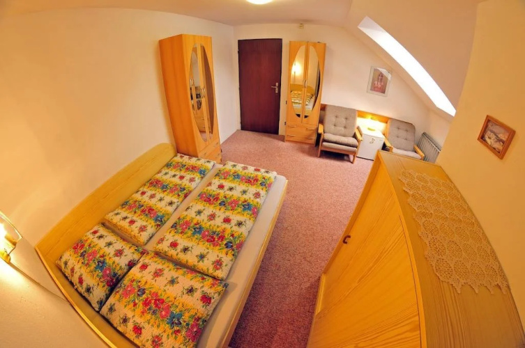 Pension 444