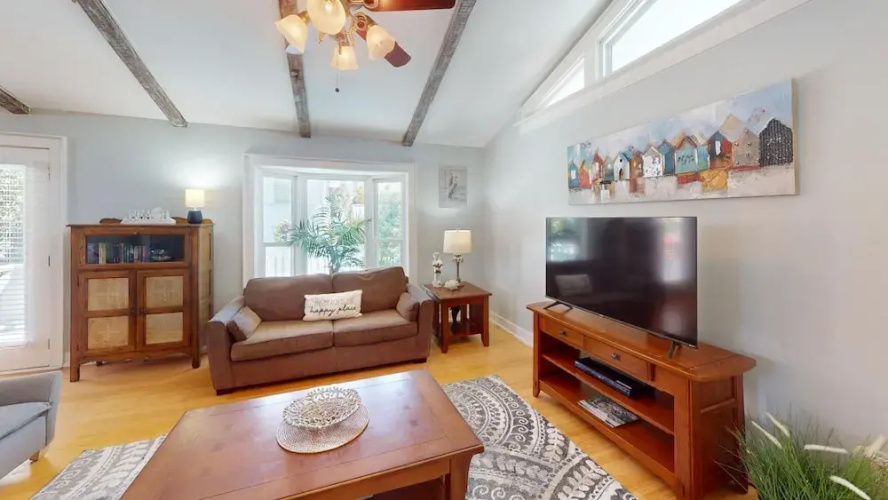 Peach on the Beach by Tybee Vacation Rentals