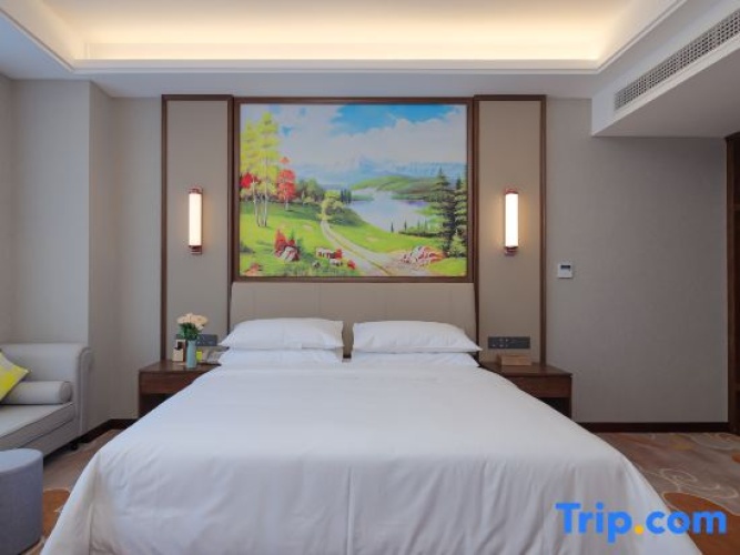 Deluxe Double Suite