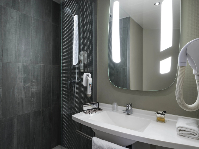 Ibis Paris Ornano Montmartre Nord 18Eme photo 9