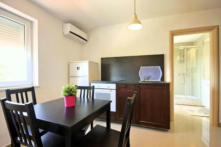 1 Bedroom Apartment with balcony