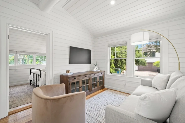 2 Bedrooms Grand room