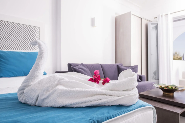 Blue Waves Hotel