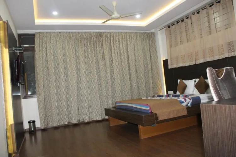 Deluxe Double Suite