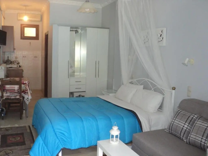 Studio with sea view