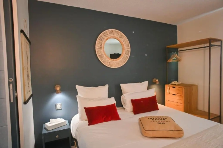 Standard Double room with view