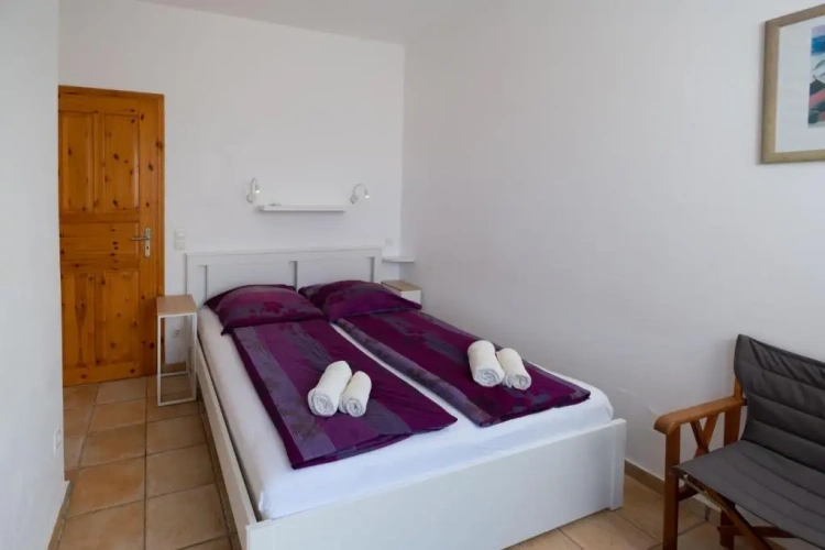 2 Bedrooms Cottage