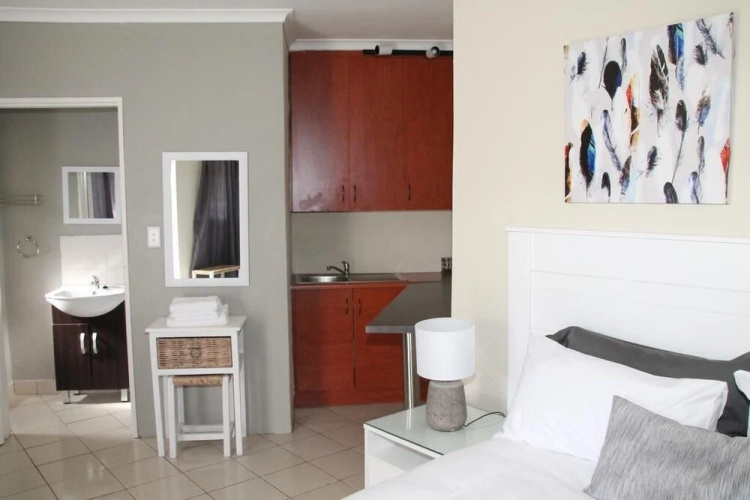 Kayamina Guesthouse