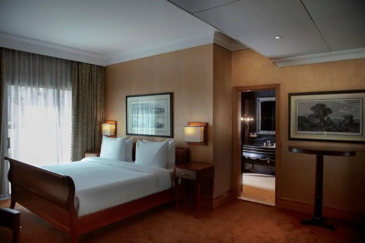 Radisson Sas Martinez