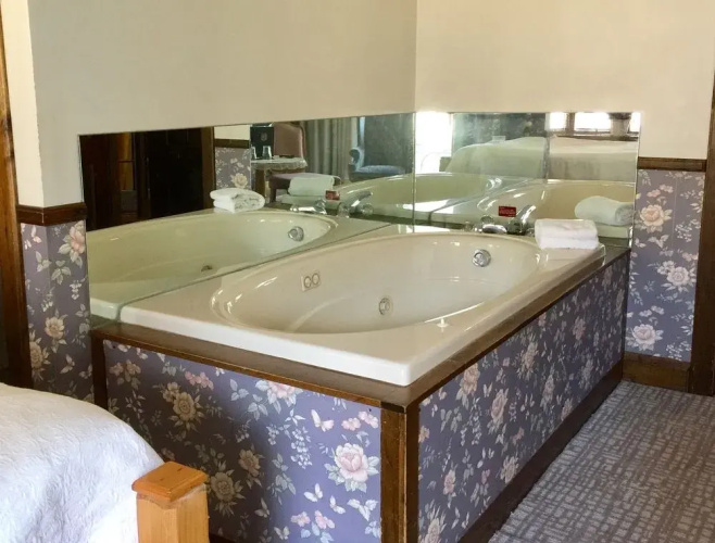 Afton House Inn