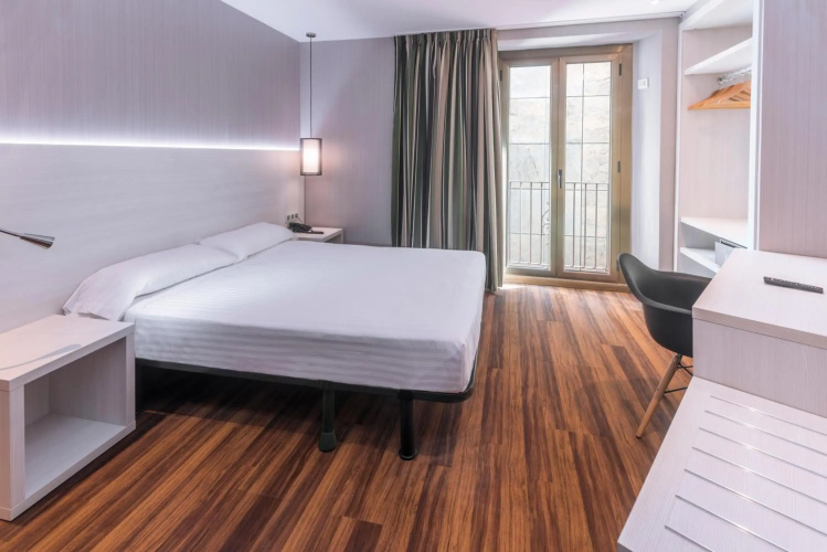 Hostal Operaramblas
