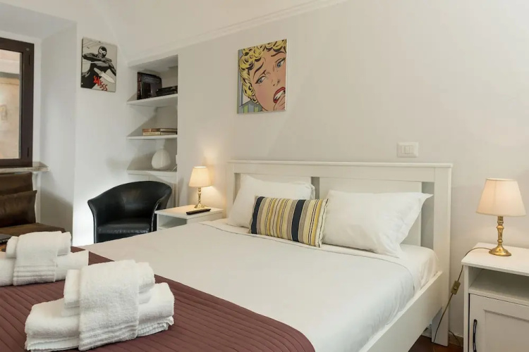 Minerva in Pantheon Apartment