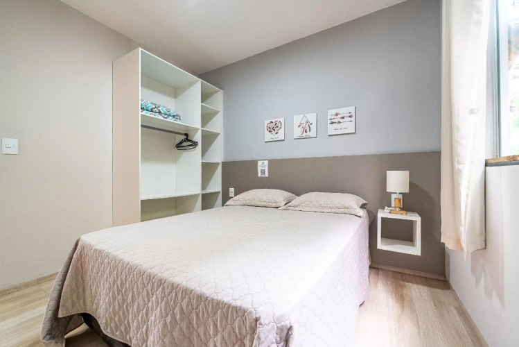 026 - Lindo Residencial com Piscina e Jacuzzi em Bombas