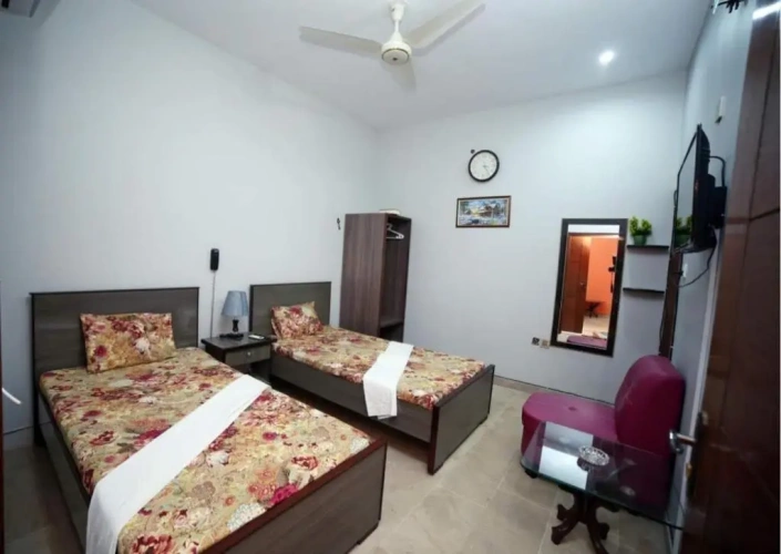 Standard Twin room