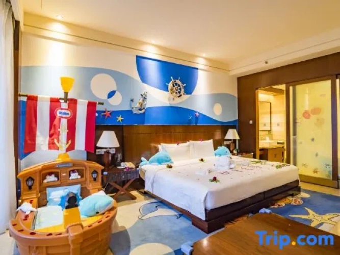 Standard Double room with pool view