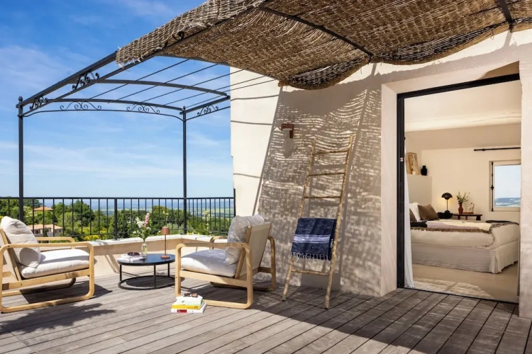 Standard Double room with pool view