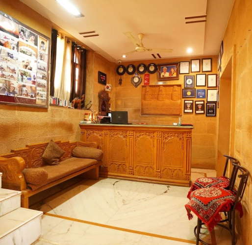 Gaji Hotel