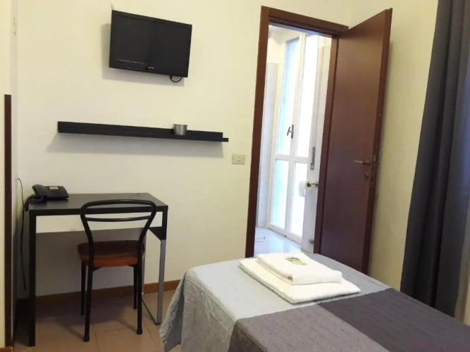 Economy Quadruple room with balcony and with view