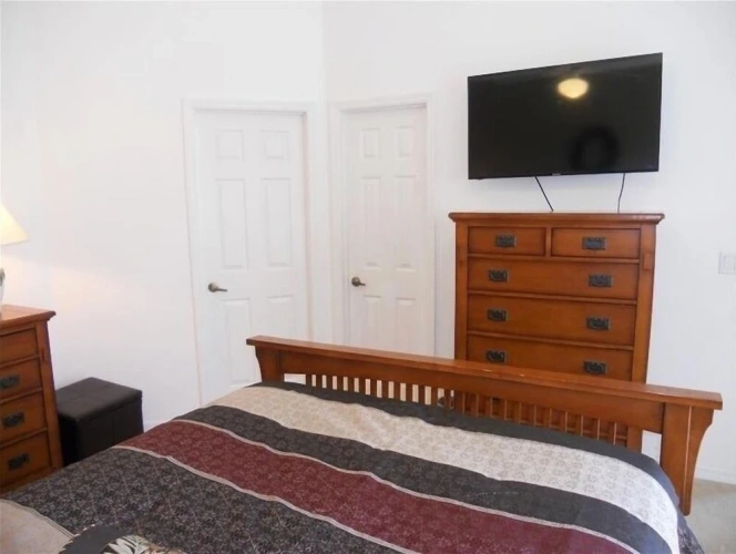 4 Bedrooms Cottage