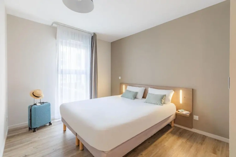 1 Bedroom Apartment