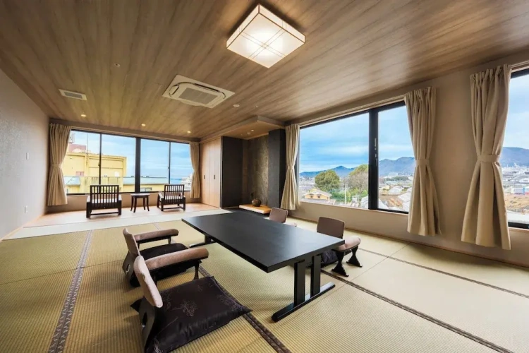 Premier room