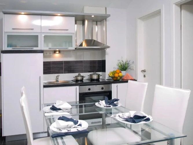 1 Bedroom Apartment