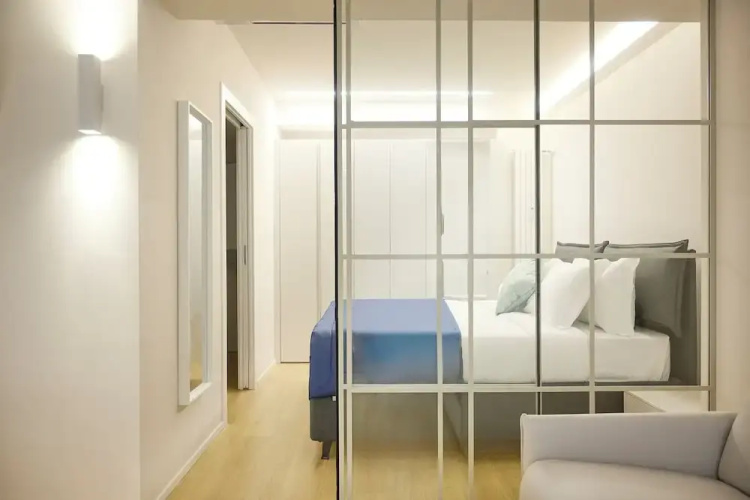 Milan Retreats City life