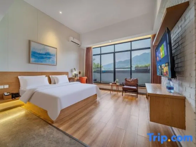 Executive Double room with river view
