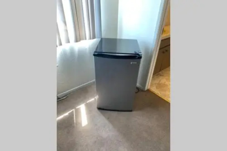 Large Hotel Style Suite (C00)