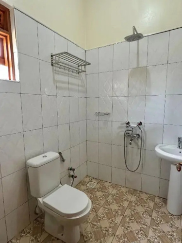 Makanga Hill Suites