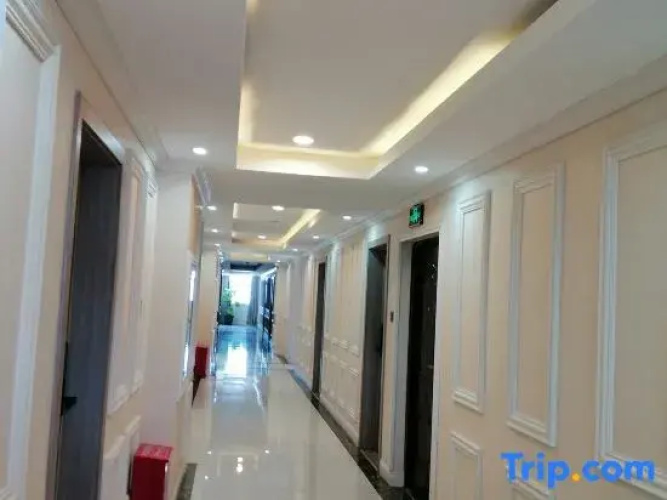 Zhaotong Towards Hotel