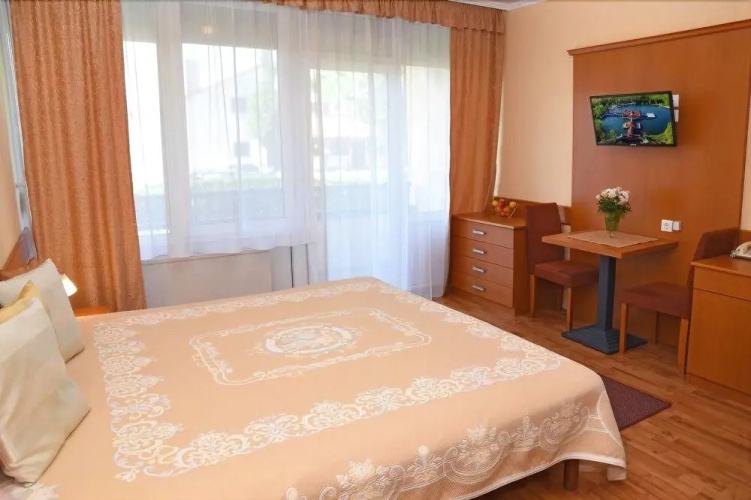 Hotel Napsugár