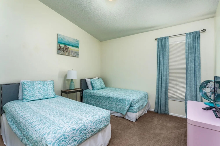 Hampton Lakes-RU961