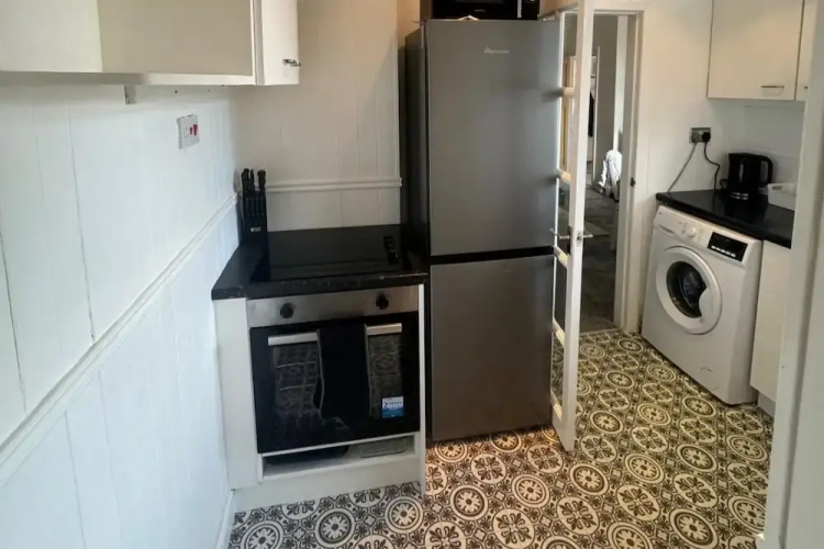 Simonside Apartment - Sleeps 6 -parking