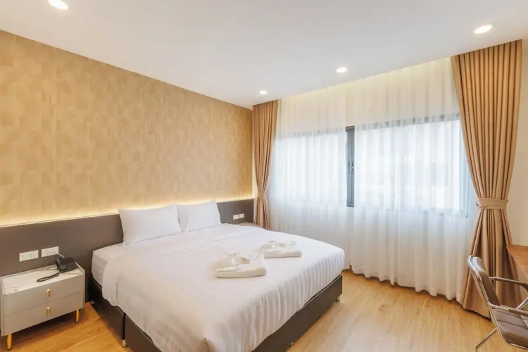 Premier Single room
