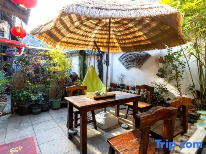 Qinde Inn · Jingxian Yaju