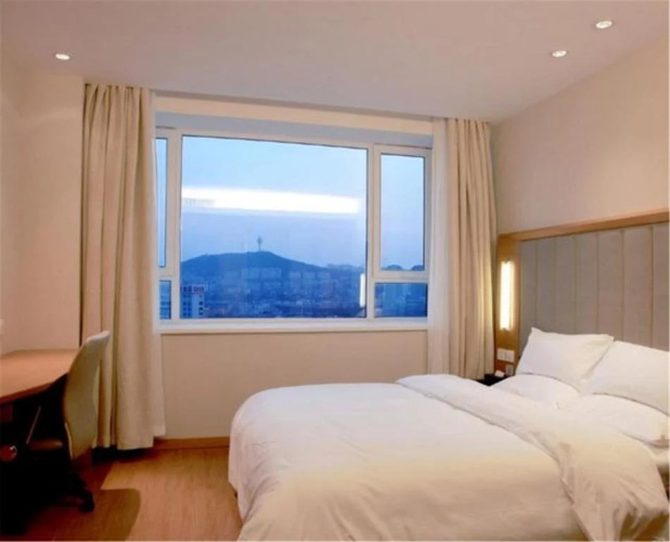 All Seasons Hotel