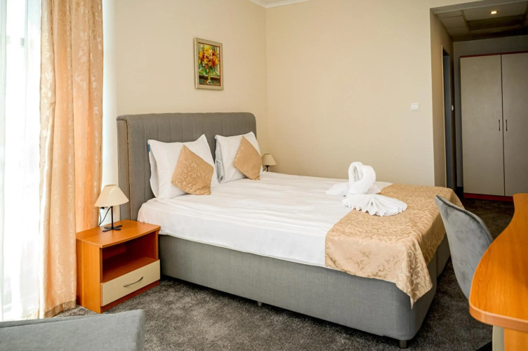 Paradise Hotel - Pomorie