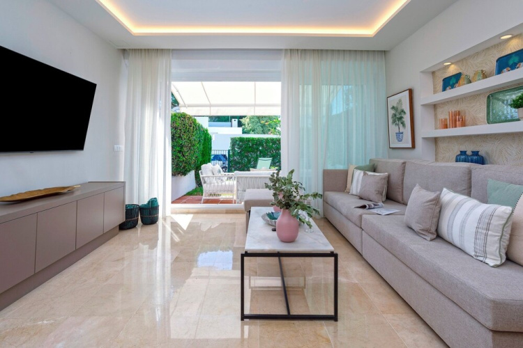 Magnificent 3BD Duplex With Pool. Aloha Golf II