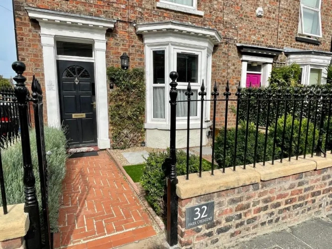 Double Basement Apartment