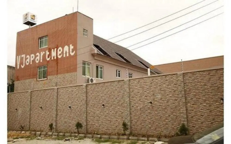 VIC JAMES APARTMENTSOver view