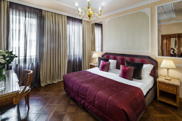 The Carlton, Milan