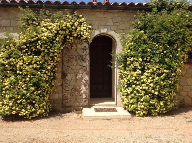 3 Bedrooms Cottage