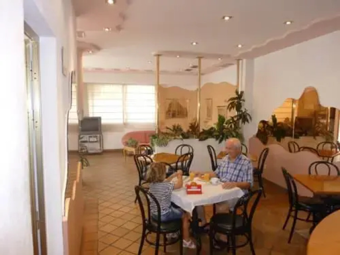 Hotel Roma